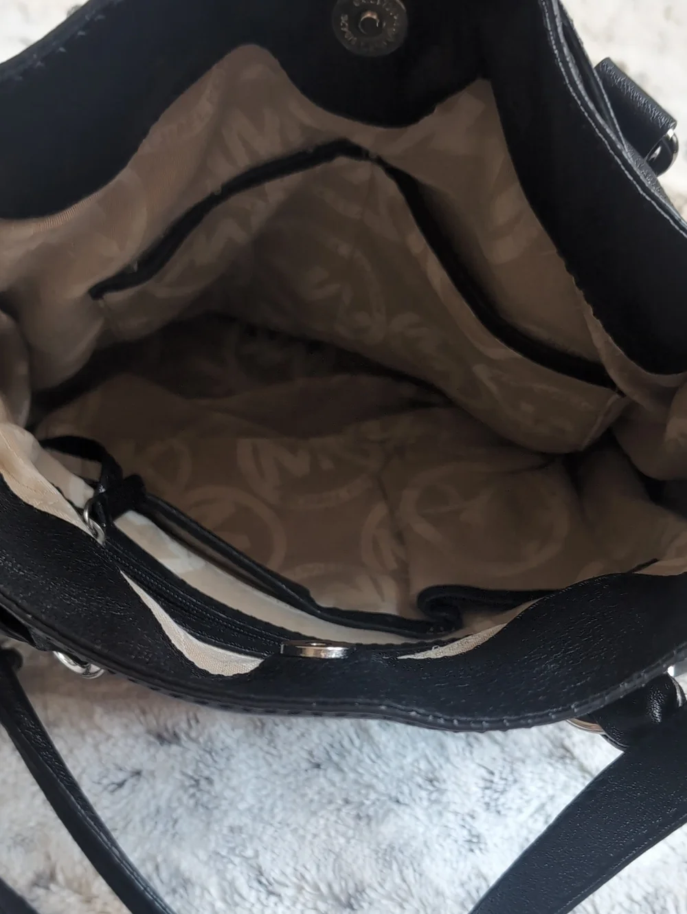 Michael Kors gently pre